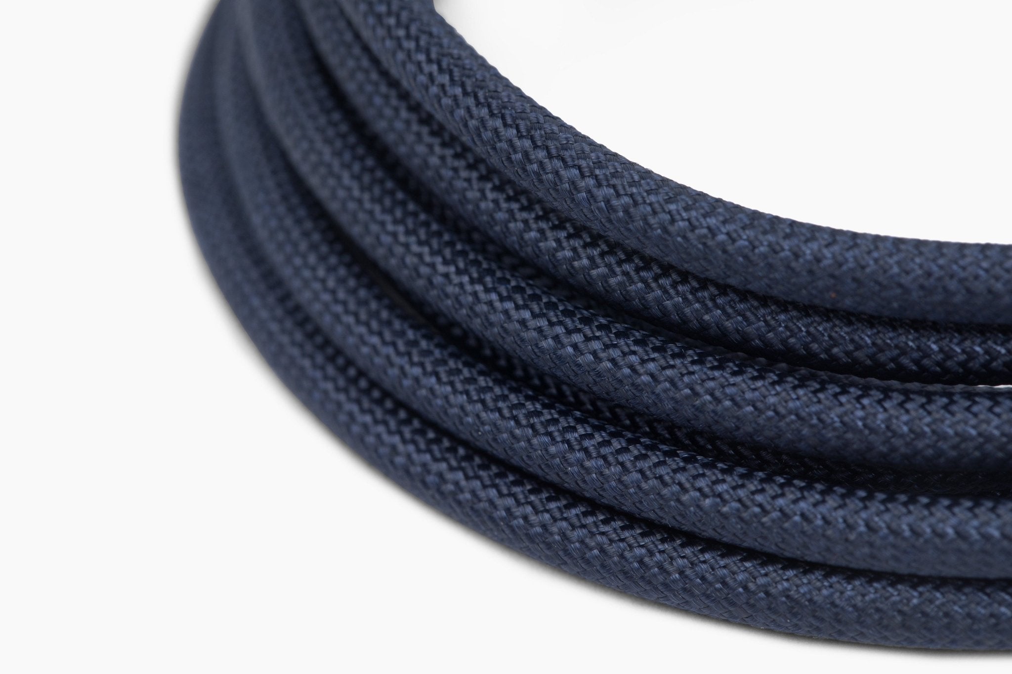 Woven LED Wattage 100W Display Cable - InfinaCore®